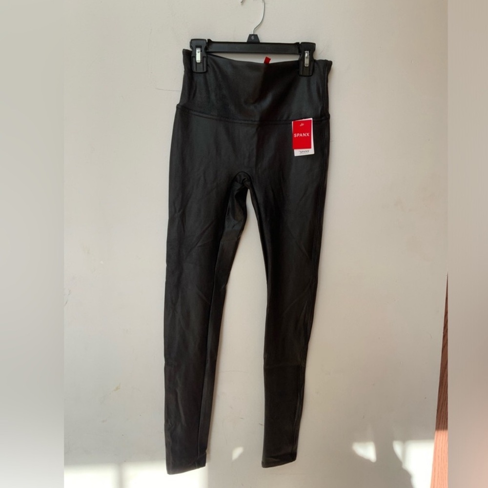 Spanx Faux Leather Legging, XL, New With Tags, Excellent Condition - Picture 10 of 12